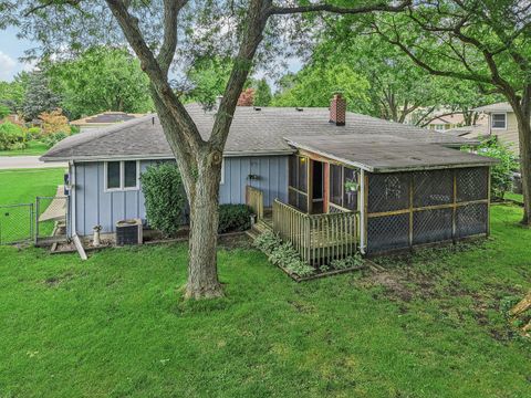 Tiny photo for 698 Hiawatha Drive, Elgin, IL 60120 (MLS # 12452354)
