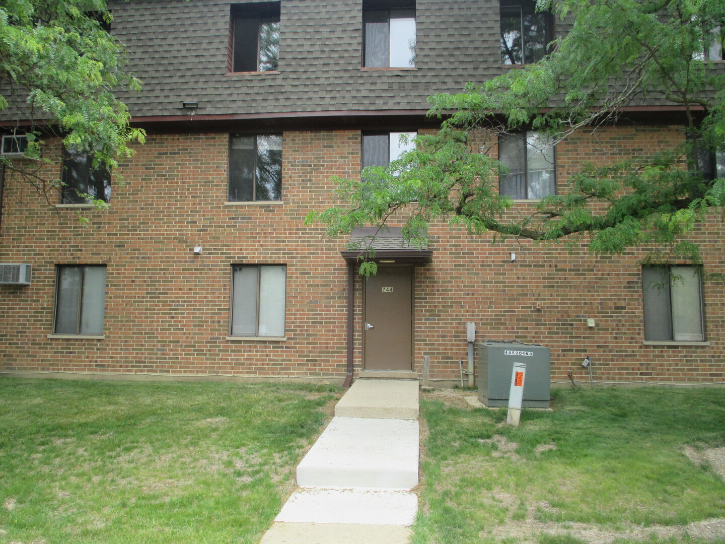 744 N Briar Hill Lane 4