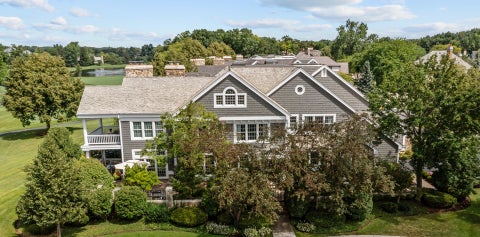 Photo of 100 Clubhouse Drive, North Barrington, IL 60010 (MLS # 12717712)