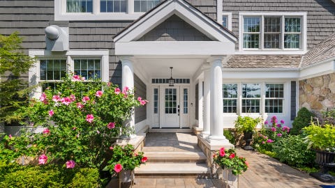Tiny photo for 100 Clubhouse Drive, North Barrington, IL 60010 (MLS # 12717712)