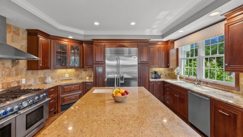Tiny photo for 100 Clubhouse Drive, North Barrington, IL 60010 (MLS # 12717712)