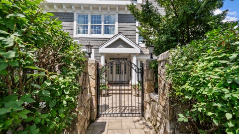Tiny photo for 100 Clubhouse Drive, North Barrington, IL 60010 (MLS # 12717712)