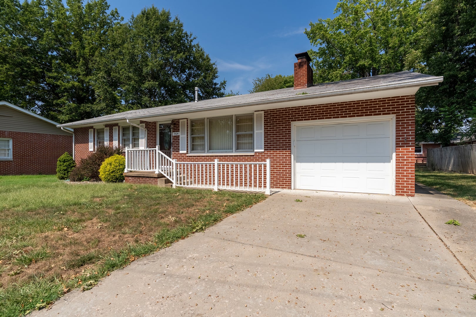 1504 W Walnut Street