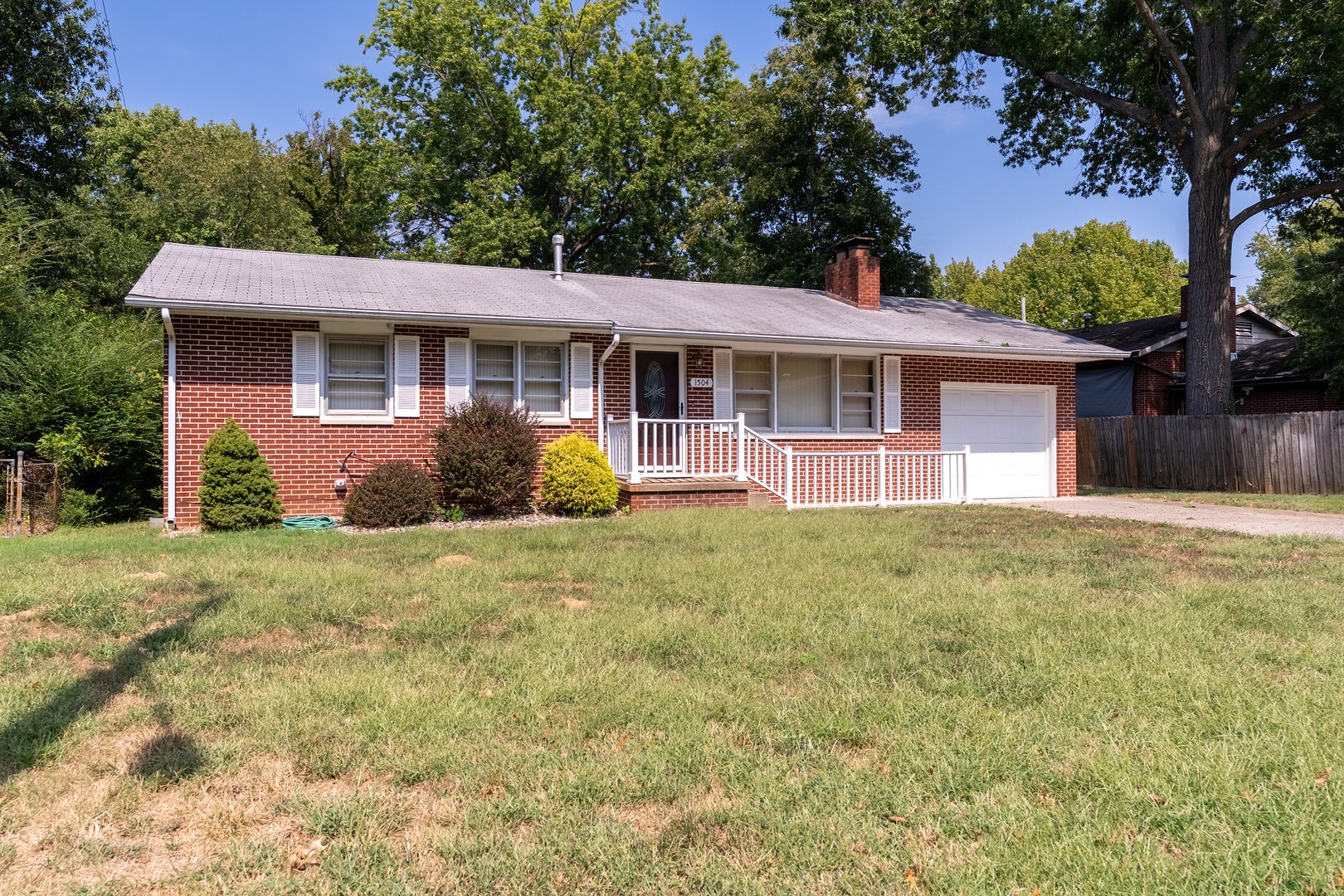 1504 W Walnut Street