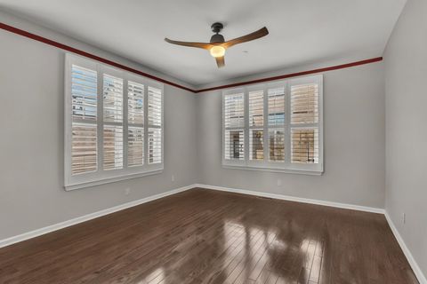 Tiny photo for 843 Lexington Circle E, Des Plaines, IL 60016 (MLS # 12502273)