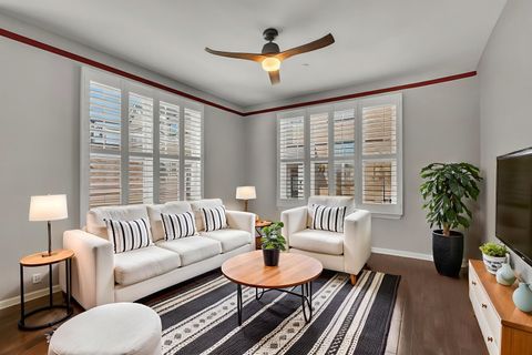 Tiny photo for 843 Lexington Circle E, Des Plaines, IL 60016 (MLS # 12502273)