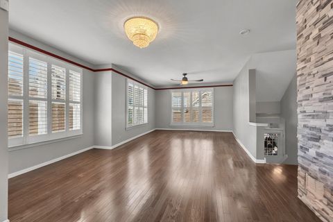 Tiny photo for 843 Lexington Circle E, Des Plaines, IL 60016 (MLS # 12502273)