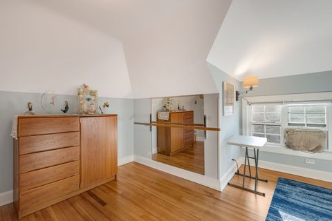 Tiny photo for 2509 Pioneer Road, Evanston, IL 60201 (MLS # 12593384)