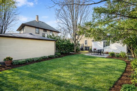 Tiny photo for 2509 Pioneer Road, Evanston, IL 60201 (MLS # 12593384)