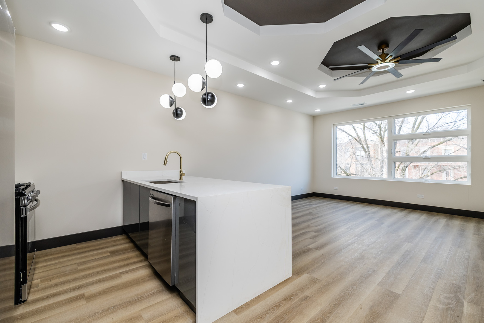 5637 S Prairie Avenue