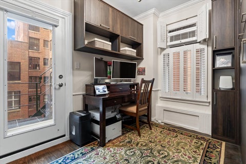 Tiny photo for 222 E Chestnut Street #6B, Chicago, IL 60611 (MLS # 12725526)