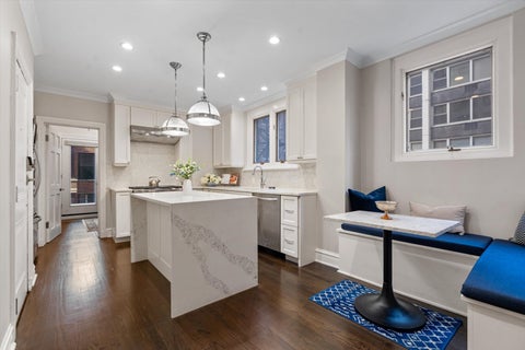 Tiny photo for 222 E Chestnut Street #6B, Chicago, IL 60611 (MLS # 12725526)