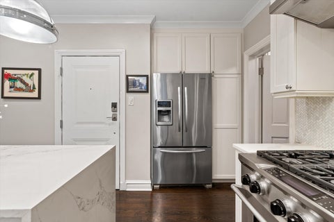 Tiny photo for 222 E Chestnut Street #6B, Chicago, IL 60611 (MLS # 12725526)