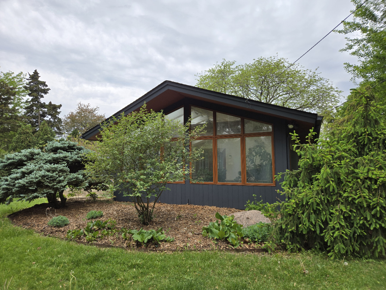 2501 Spring Brook Avenue