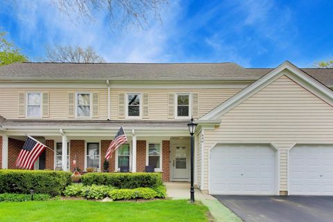Photo of 684 Regent Lane, Prospect Heights, IL 60070 (MLS # 12604839)