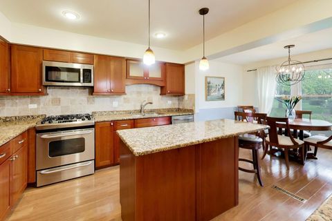 Tiny photo for 684 Regent Lane, Prospect Heights, IL 60070 (MLS # 12604839)