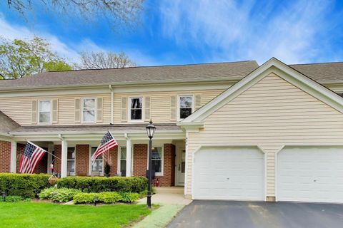 Tiny photo for 684 Regent Lane, Prospect Heights, IL 60070 (MLS # 12604839)