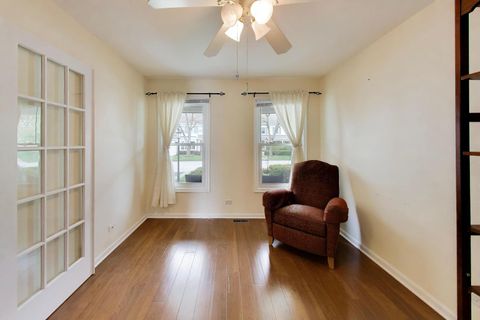 Tiny photo for 684 Regent Lane, Prospect Heights, IL 60070 (MLS # 12604839)