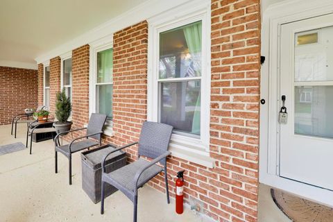 Tiny photo for 684 Regent Lane, Prospect Heights, IL 60070 (MLS # 12604839)
