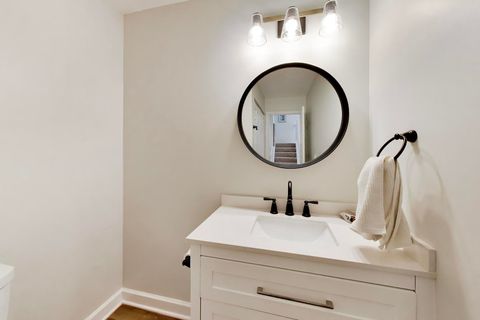 Tiny photo for 684 Regent Lane, Prospect Heights, IL 60070 (MLS # 12604839)
