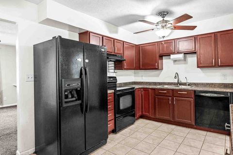 Tiny photo for 433 Standish Drive, Bloomington, IL 61704 (MLS # 12503071)