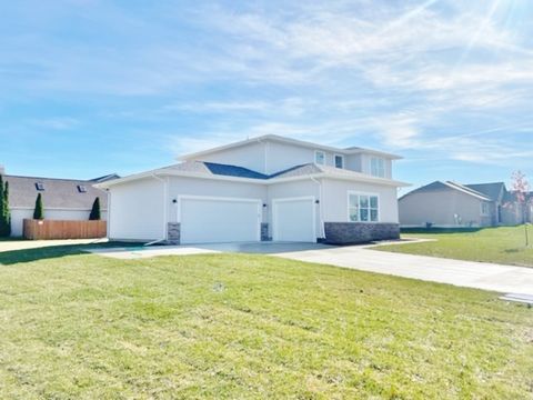 Tiny photo for 2702 Lone Oak Road, Bloomington, IL 61705 (MLS # 12345991)