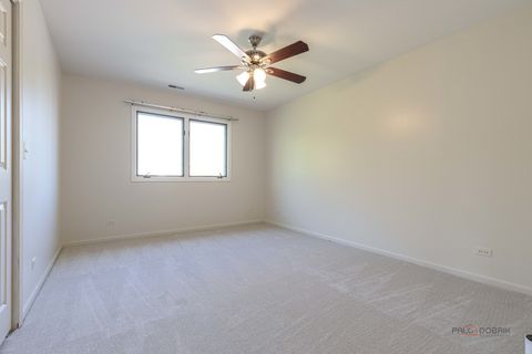 Tiny photo for 810 Edgemere Road, Buffalo Grove, IL 60089 (MLS # 12679898)