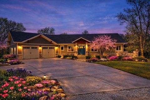 Tiny photo for 941 N 2150th Road, Ottawa, IL 61348 (MLS # 12580991)