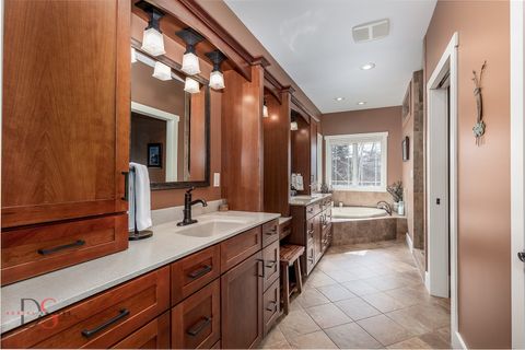 Tiny photo for 941 N 2150th Road, Ottawa, IL 61348 (MLS # 12580991)