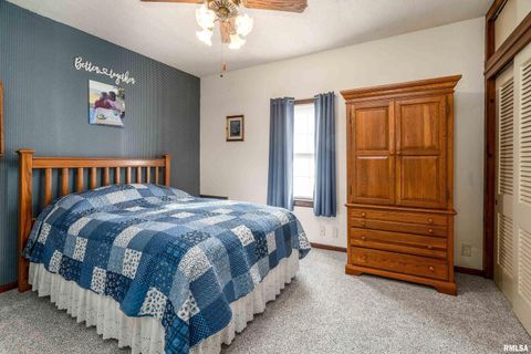 Tiny photo for 207 W Sylvester Street, Christopher, IL 62822 (MLS # EB460415)