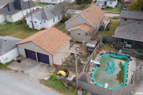 Tiny photo for 207 W Sylvester Street, Christopher, IL 62822 (MLS # EB460415)