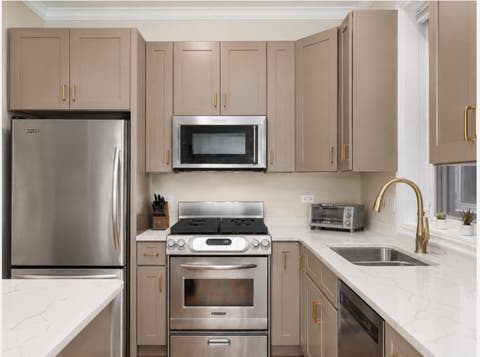 Tiny photo for 2431 W Walton Street #2, Chicago, IL 60622 (MLS # 12724885)