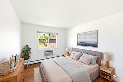 Tiny photo for 720 Hill Drive #8-302, Hoffman Estates, IL 60169 (MLS # 12647334)