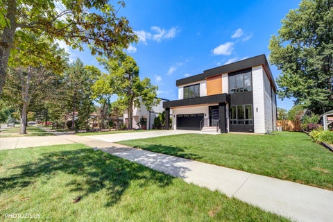 Tiny photo for 4708 Laurel Avenue, Glenview, IL 60025 (MLS # 12760981)