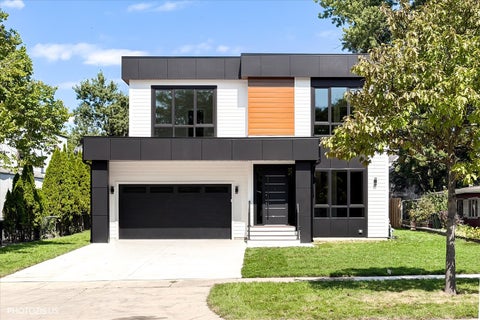 Tiny photo for 4708 Laurel Avenue, Glenview, IL 60025 (MLS # 12760981)