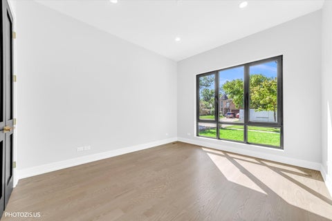 Tiny photo for 4708 Laurel Avenue, Glenview, IL 60025 (MLS # 12760981)