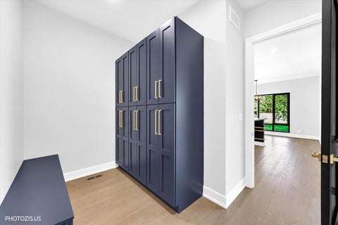 Tiny photo for 4708 Laurel Avenue, Glenview, IL 60025 (MLS # 12760981)