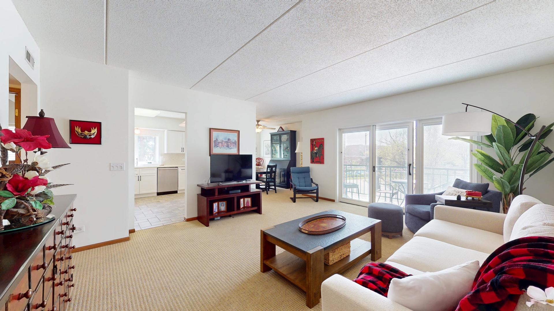 201 N Vail Avenue 207