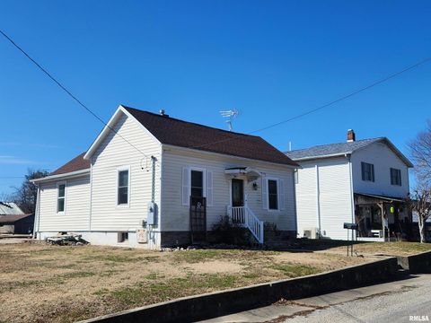 Photo of 206 E SOUTH Street, Pinckneyville, IL 62274 (MLS # EB457033)