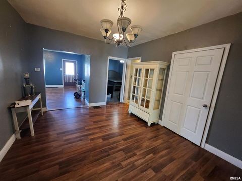 Tiny photo for 206 E SOUTH Street, Pinckneyville, IL 62274 (MLS # EB457033)