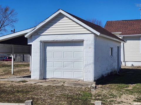 Tiny photo for 206 E SOUTH Street, Pinckneyville, IL 62274 (MLS # EB457033)