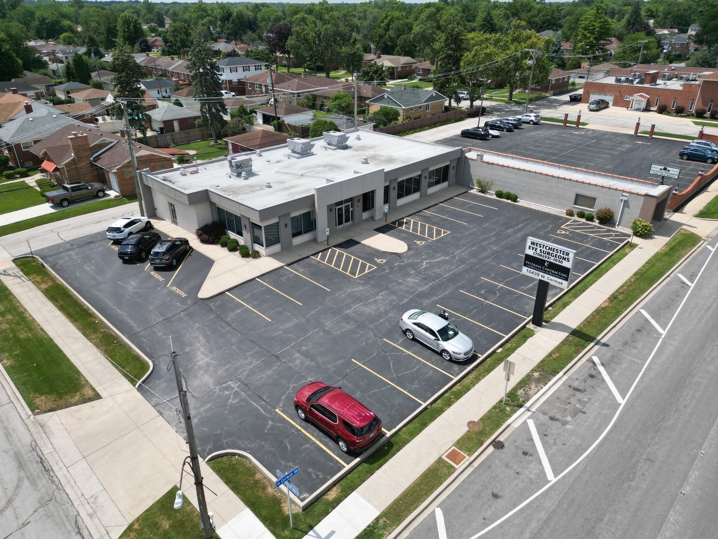 10439 W Cermak Road