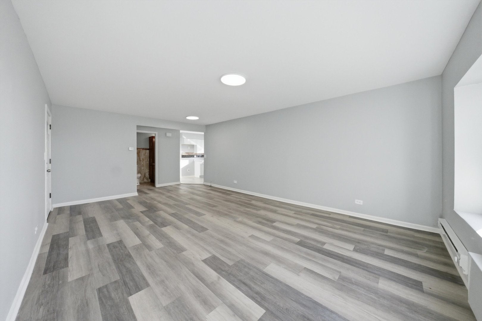 3243 S 49th Avenue 103
