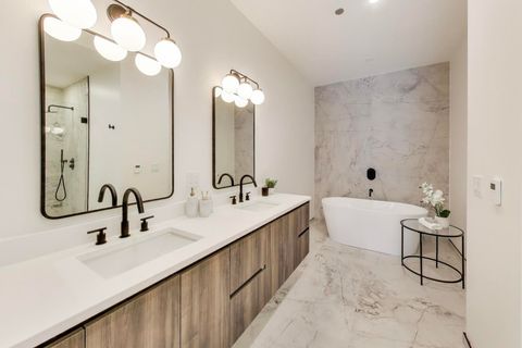 Tiny photo for 613 N Ogden Avenue #2E, Chicago, IL 60642 (MLS # 12527192)