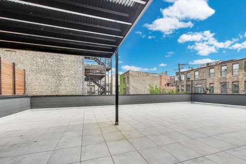 Tiny photo for 613 N Ogden Avenue #2E, Chicago, IL 60642 (MLS # 12527192)