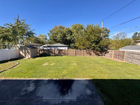 Tiny photo for 19252 Oakwood Avenue, Lansing, IL 60438 (MLS # 12502650)