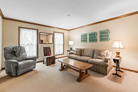 Tiny photo for 40W035 Deer Run Drive, St. Charles, IL 60175 (MLS # 12604628)