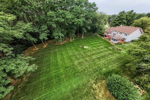 Tiny photo for 40W035 Deer Run Drive, St. Charles, IL 60175 (MLS # 12604628)