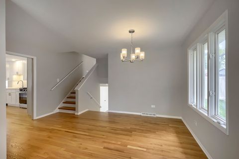 Tiny photo for 1305 E Ardyce Lane, Mount Prospect, IL 60056 (MLS # 12641053)