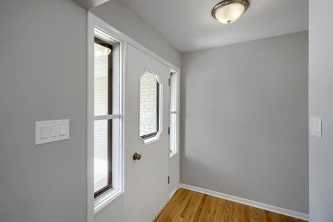 Tiny photo for 1305 E Ardyce Lane, Mount Prospect, IL 60056 (MLS # 12641053)